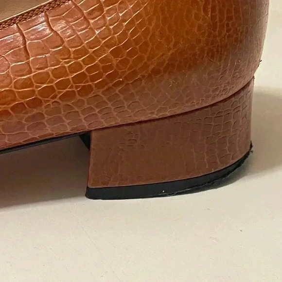 Salvatore Ferragamo Authentic Loafers WOMEN shoes, chic and comfy - Picture 12 of 16